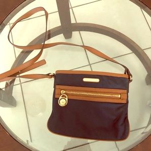 Micheal Kors CrossBody Purse